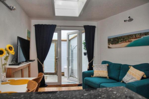 Light and airy with parking nearby